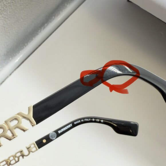 Burberry BE4372U 30018G Marianne Sunglasses Black Grey Gradient 52mm **READ** - Picture 9 of 14